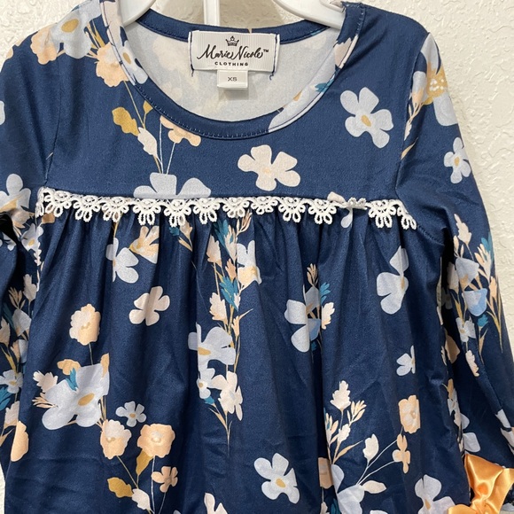 Marie Nicole 2 Piece Set - Picture 5 of 7